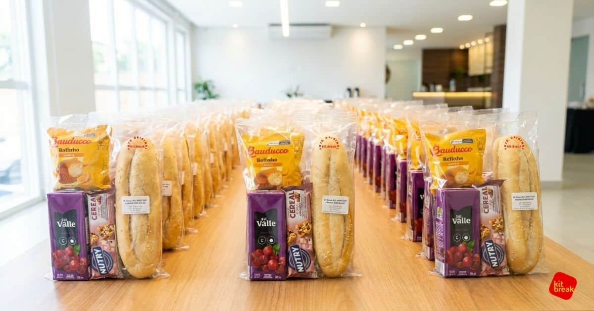 Kit lanche enfileirado como alternativa ao buffet para empresas no RJ