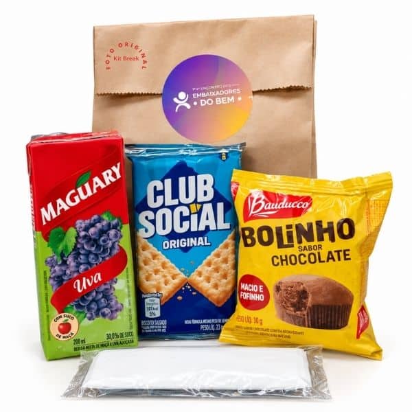 Kit Lanche temático e personalizado 7 Kit Lanche temático em saco kraft com etiqueta personalizada do cliente